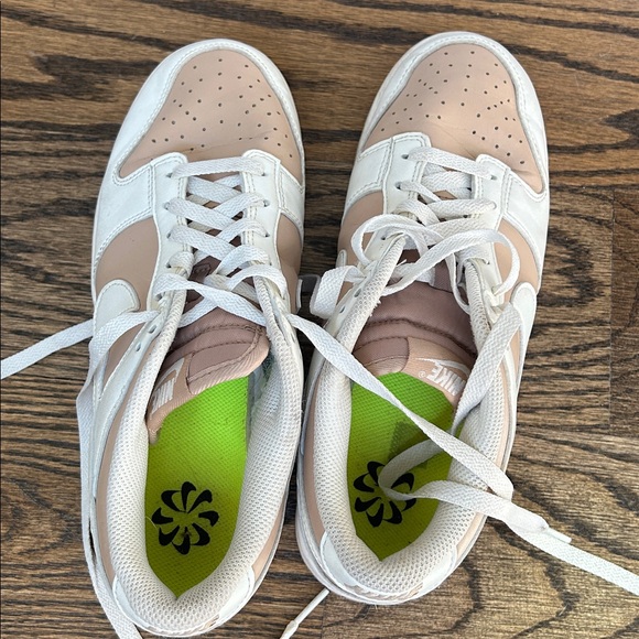 Nike Dunk Low Sneakers - Picture 9 of 15